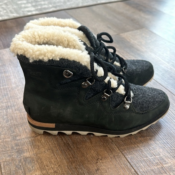 Sorel 💚 Black Sneakchic Alpine bootie - Picture 12 of 14